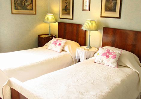 Twin Bedroom